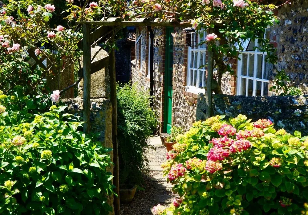 Les meilleures décorations pour une bordure de jardin